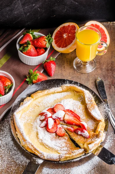 Nederlandse baby pannenkoek — Stockfoto