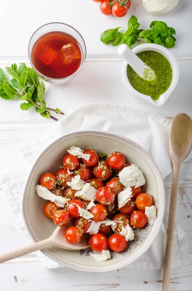 Salade de tomates cerises — Photo