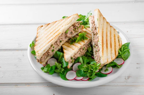 Tuna salad sandwitch — Stock Photo, Image