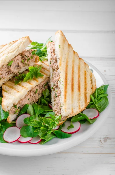 Tuna salad sandwitch — Stock Photo, Image