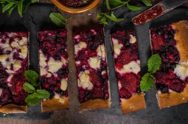 Geleneksel Çek parçalamak çilek ile