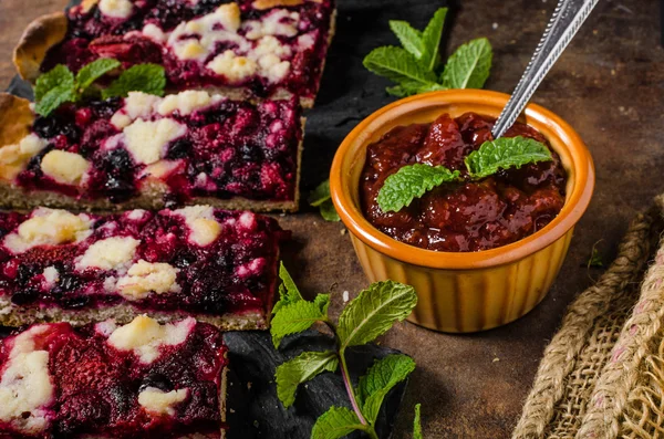 Geleneksel Çek parçalamak çilek ile