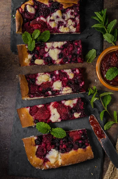 Geleneksel Çek parçalamak çilek ile