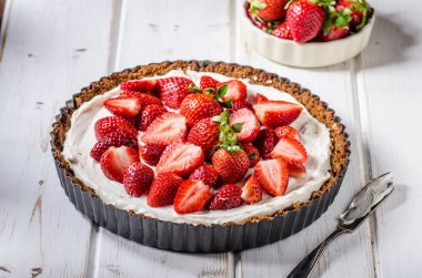 çilek Cheesecake