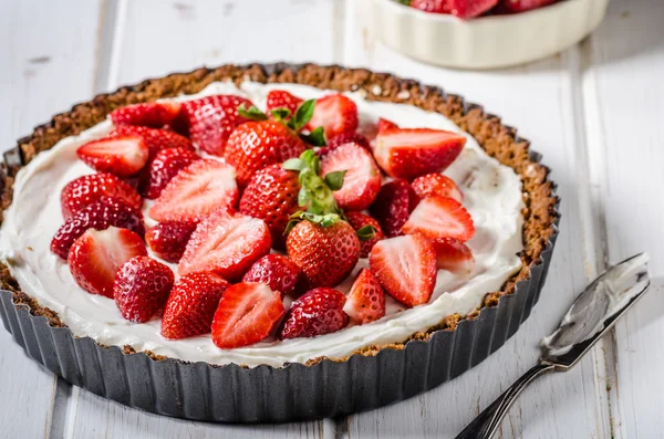 Cheesecake med jordgubbar — Stockfoto