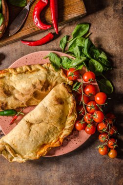 Pizza Calzone rustik