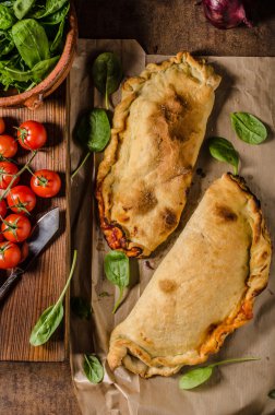 Pizza Calzone rustik