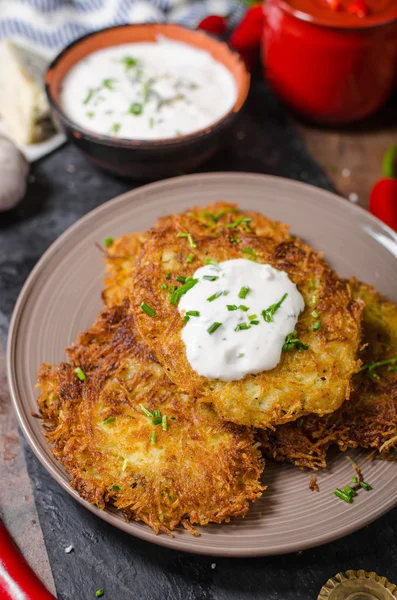 Stegte kartoffelpandekager - Stock-foto