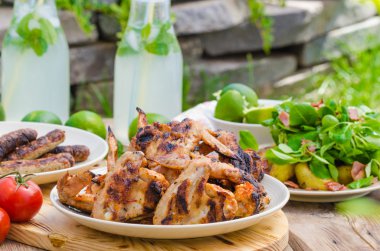 Limonata ile lezzetli Barbekü