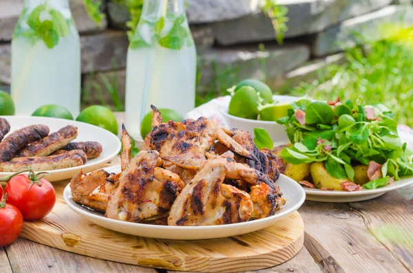 Limonata ile lezzetli Barbekü