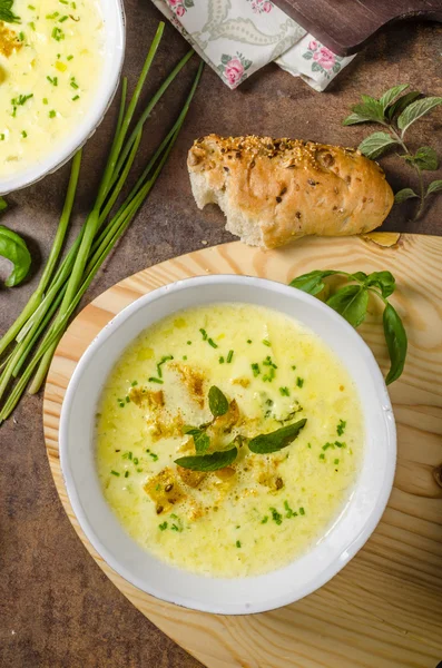 Curry soup with croutons — Stock Image Curry soup with croutons Royalty Free Stock Photos