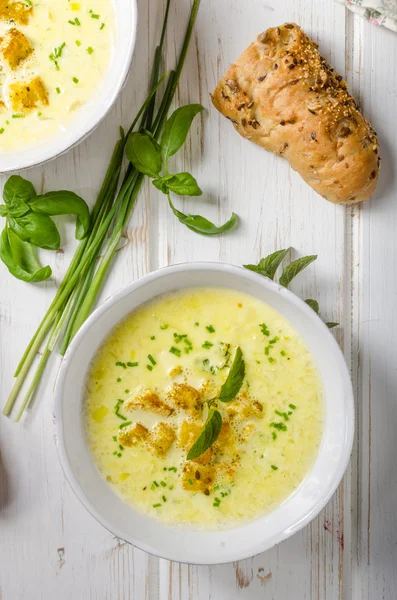 Curry soup with croutons — Stock Image Curry soup with croutons Royalty Free Stock Images