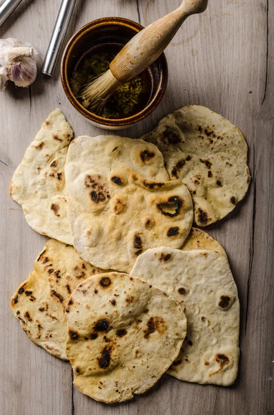 Pan casero de indio naan — Foto de Stock