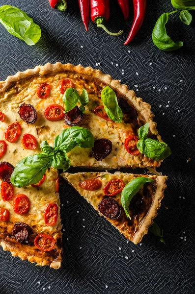 Hausgemachte Quiche köstlich — Stockfoto