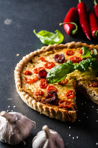 Hausgemachte Quiche köstlich — Stockfoto