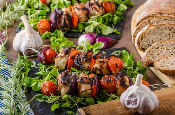 Pincho de carne a la parrilla — Foto de Stock