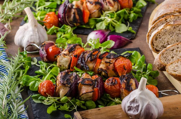 Pincho de carne a la parrilla — Foto de Stock