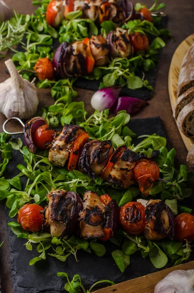 Pincho de carne a la parrilla — Foto de Stock