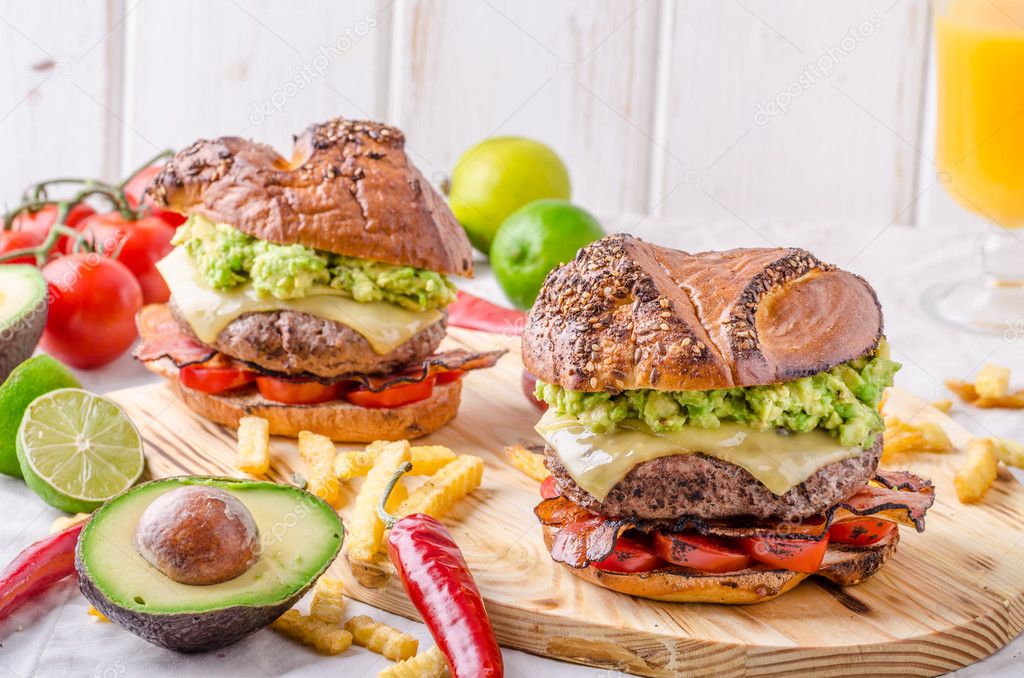 Beef burger with avocado dip