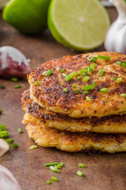 Patates gözlemesi sarımsaklı