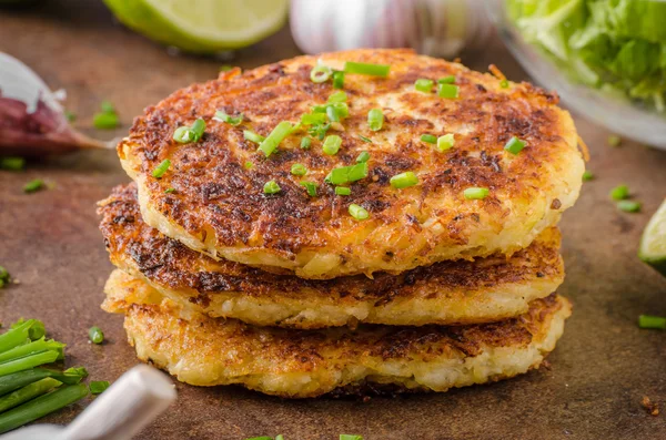 Potato pancakes with garlic — Stock Photo, Image