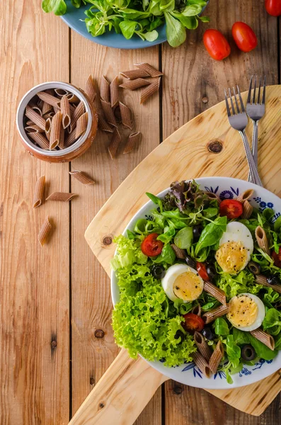 Salade d'oeufs de pâtes fraîches — Photo