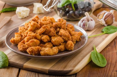 Tavuk lezzetli ev yapımı patlamış mısır