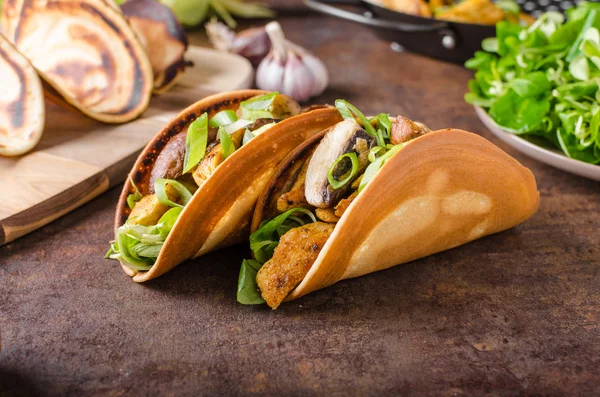 Tacos z kurczakiem w domu — Zdjęcie stockowe