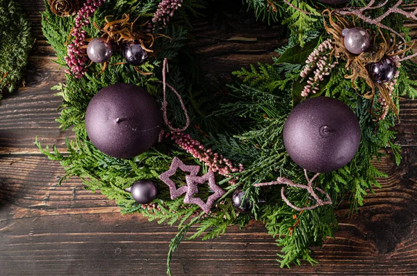 Hausgemachter Adventskranz Für Die Bevorstehende Weihnachtsfeier — Stockfoto