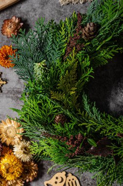 Doğal Noel çelengi, Noel zamanı için ev yapımı.