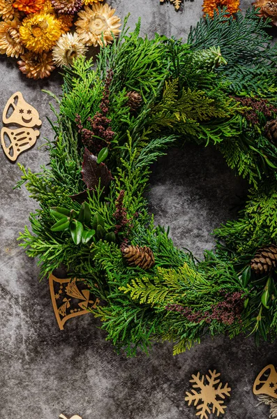 Natural Christmas Wreath Homemade Prepared Christmas Time — Stock Photo, Image