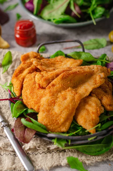 Delicious Tender Chicken Chnitzel Homemade French Fries — Stock Photo, Image