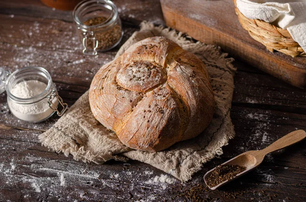 Heerlijk Eenvoudig Brood Met Komijn Weinig Knoflook — Stockfoto