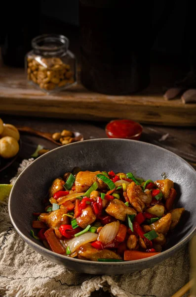 Original Recipe Chicken Vegetable Nuts — Stock Photo, Image