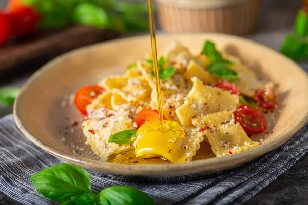 Pastas Caseras Con Parmesano Chile Queso Fresco Interior —  Fotos de Stock