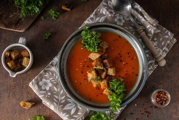 Sopa Goulash Com Pão Crocante Ervas Alho — Fotografia de Stock