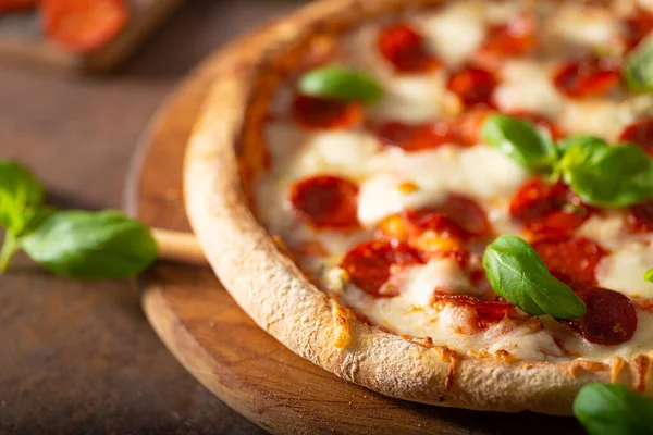 Delicous Pizza Hot Salami Parmesan Fresh Basil — Stock Photo, Image