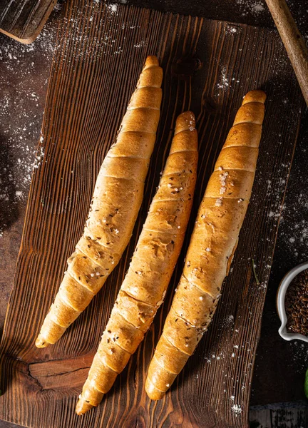 Rotolo Fatto Casa Con Semi Aglio Basilico — Foto Stock