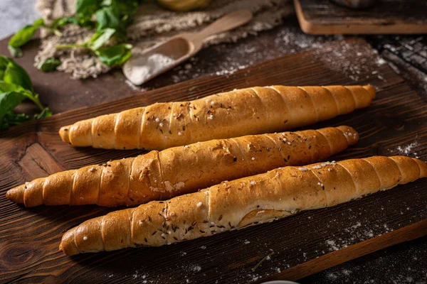 Rollo Casero Con Semillas Ajo Albahaca — Foto de Stock