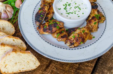 ızgara tavuk kanadı