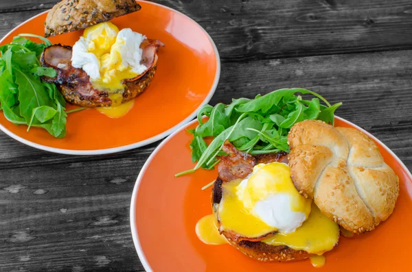 English muffin with bacon, egg benedict — Stock Photo, Image