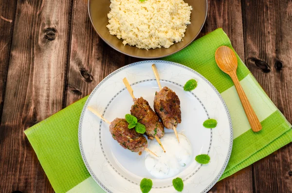 Beef kebab with with couscous — Stock Photo, Image