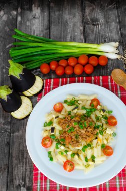 makarna patlıcan ve bolognese sos ile