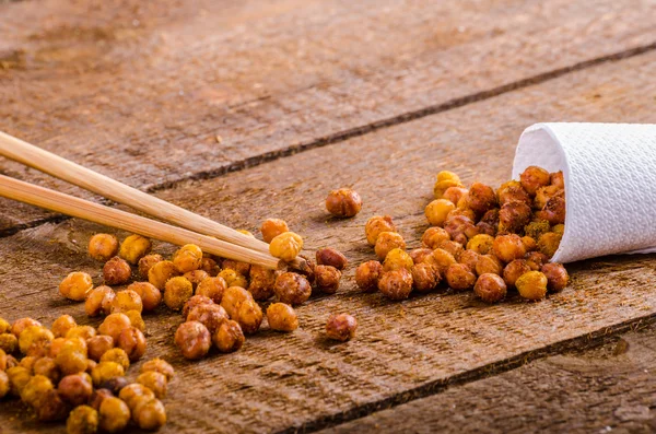 Roasted chickpeas spiced — Stock Photo, Image