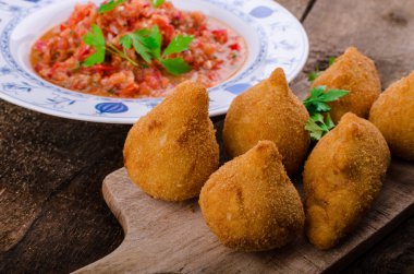 tavuk coxinhas