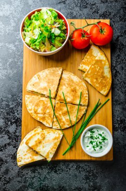 tavuk quesadilla