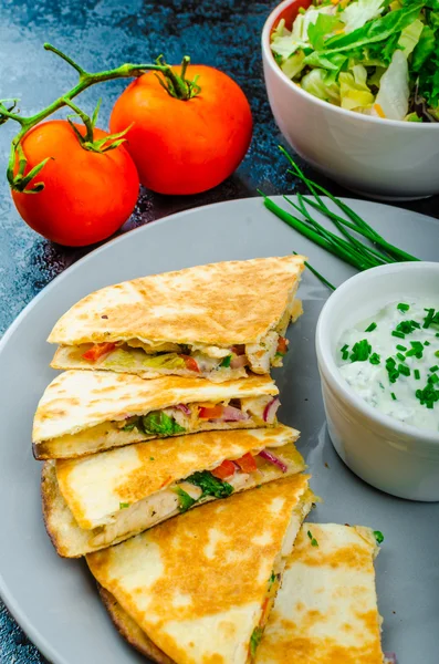 Chicken quesadilla — Stock Photo, Image