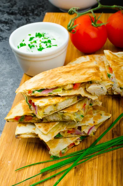 Kurczaka quesadilla — Zdjęcie stockowe