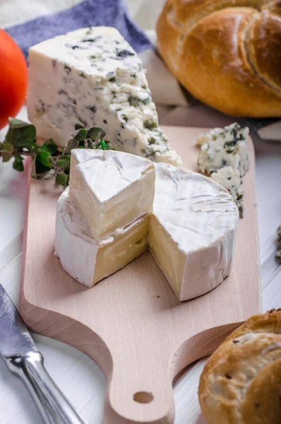 Gourmet cheeses — Stock Photo, Image