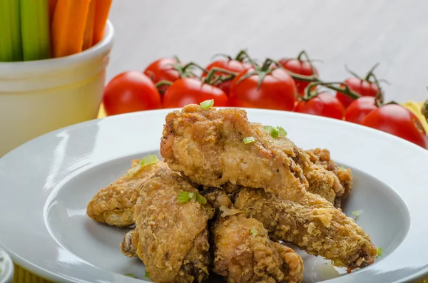 Crispy chicken wings — Stock Photo, Image